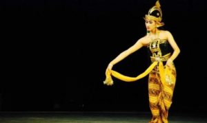 gambar tari tunggal dewi anjasmara